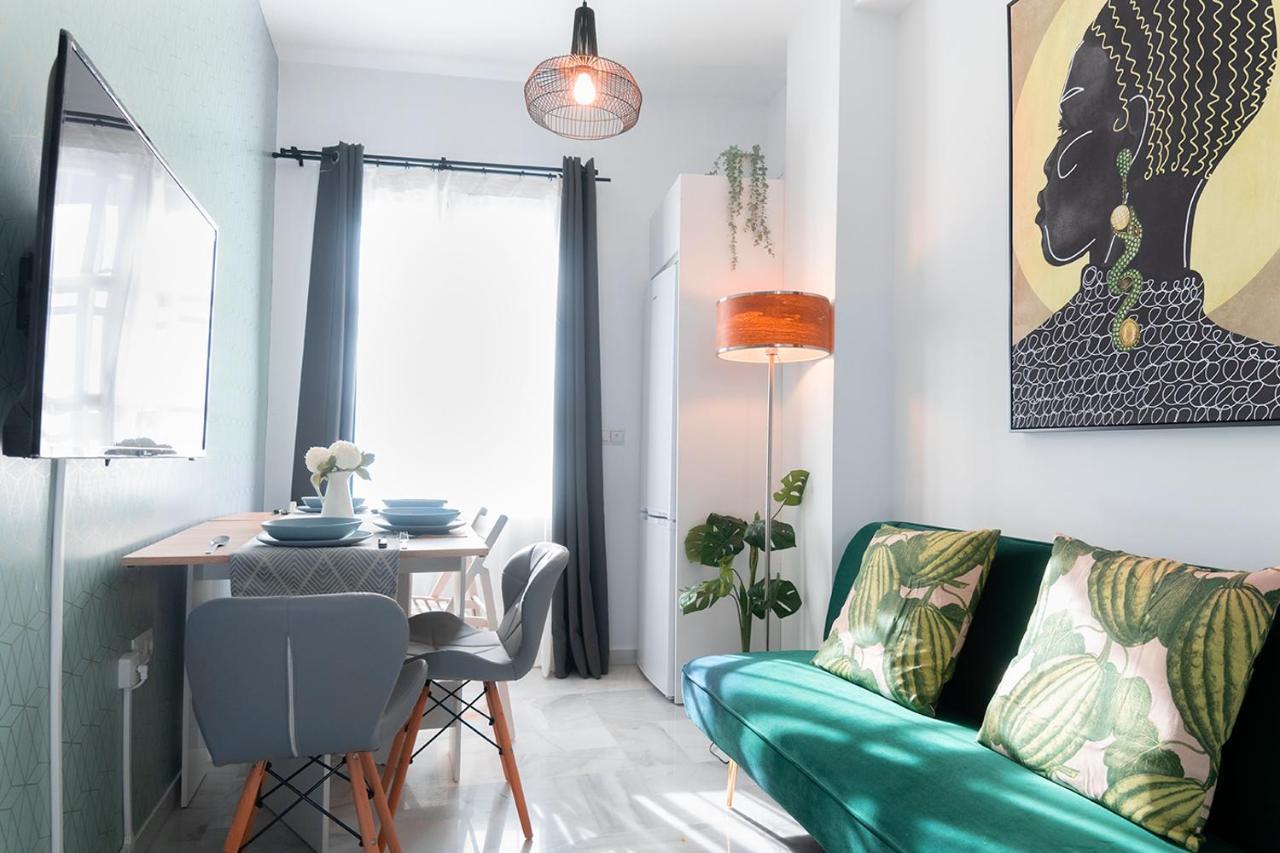 Downtown Apartment With Private Terrace & Jacuzzi Sevilla Eksteriør billede