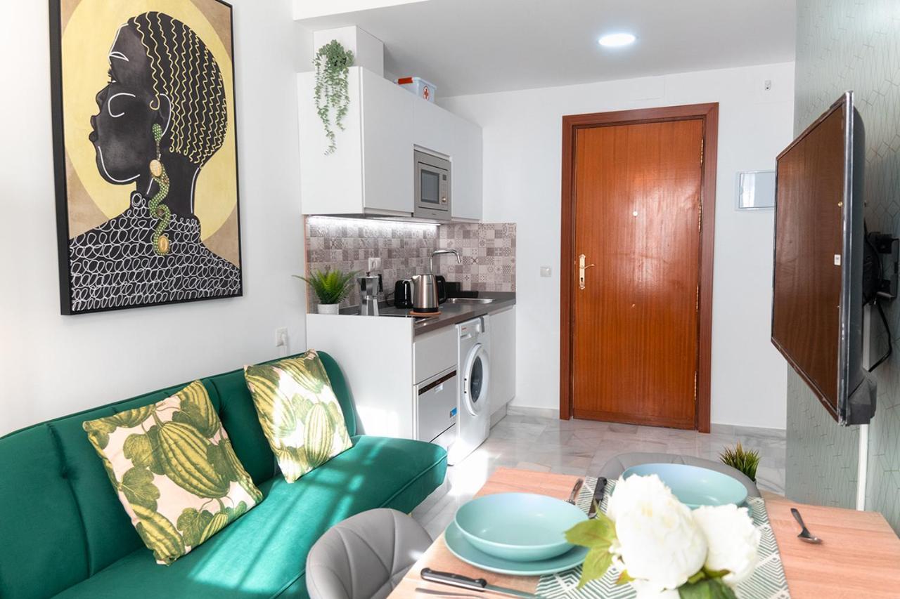 Downtown Apartment With Private Terrace & Jacuzzi Sevilla Eksteriør billede