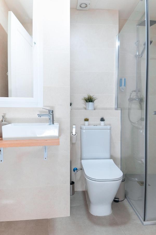Downtown Apartment With Private Terrace & Jacuzzi Sevilla Eksteriør billede